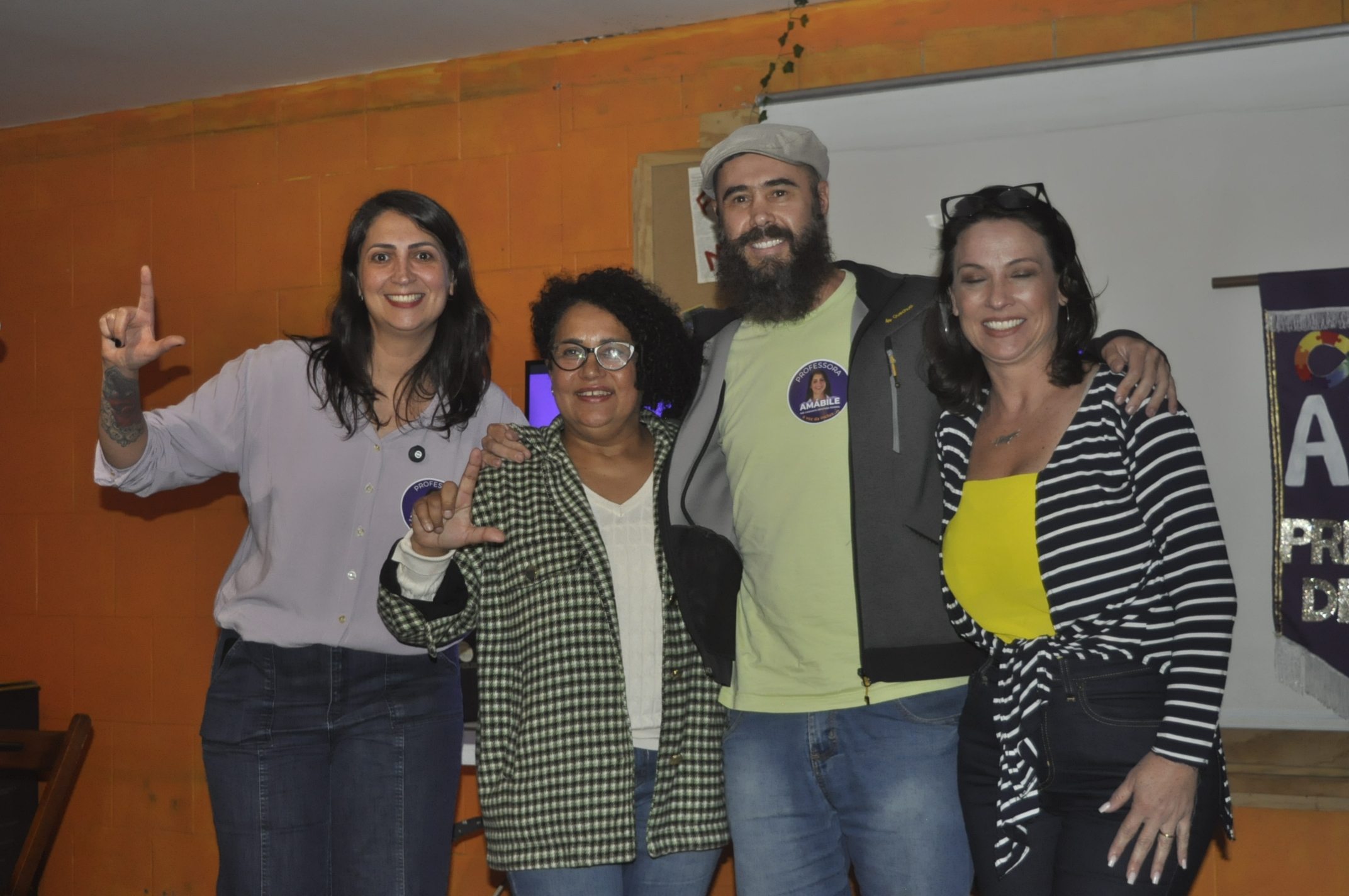 Público participando do lançamento da pré-candidatura